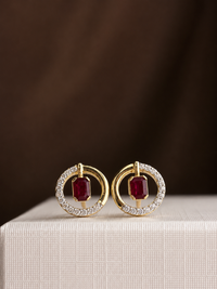 Arete de rubí con diamantes naturales en oro 14k