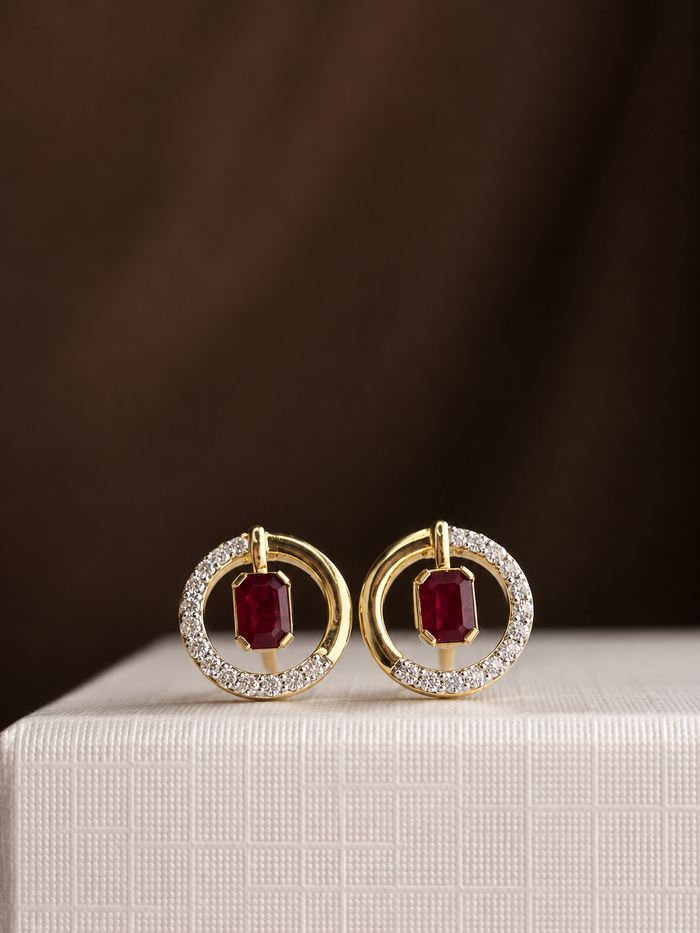 Arete de rubí con diamantes naturales en oro 14k