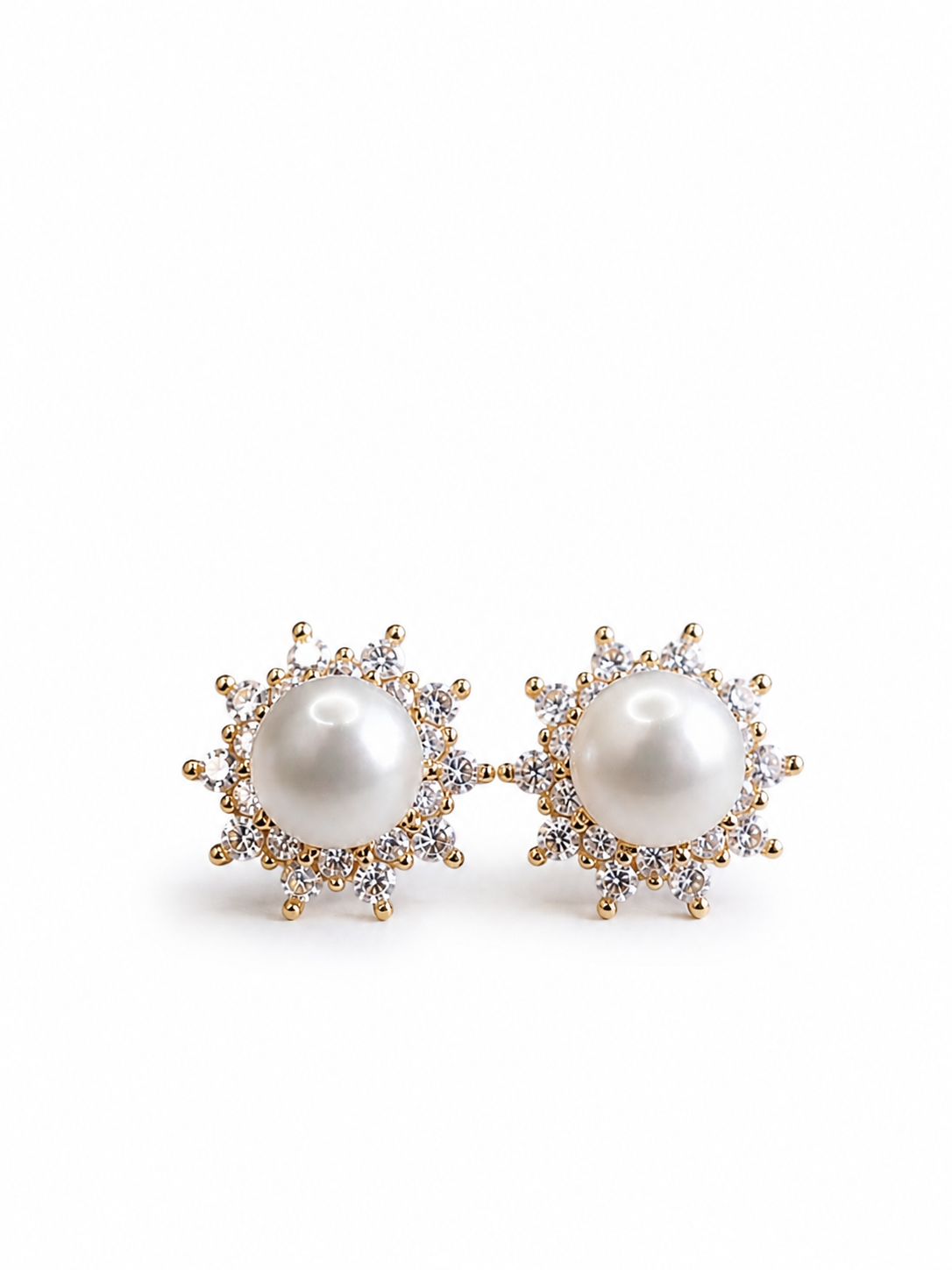 Aretes de perla con halo de diamantes en oro 14k