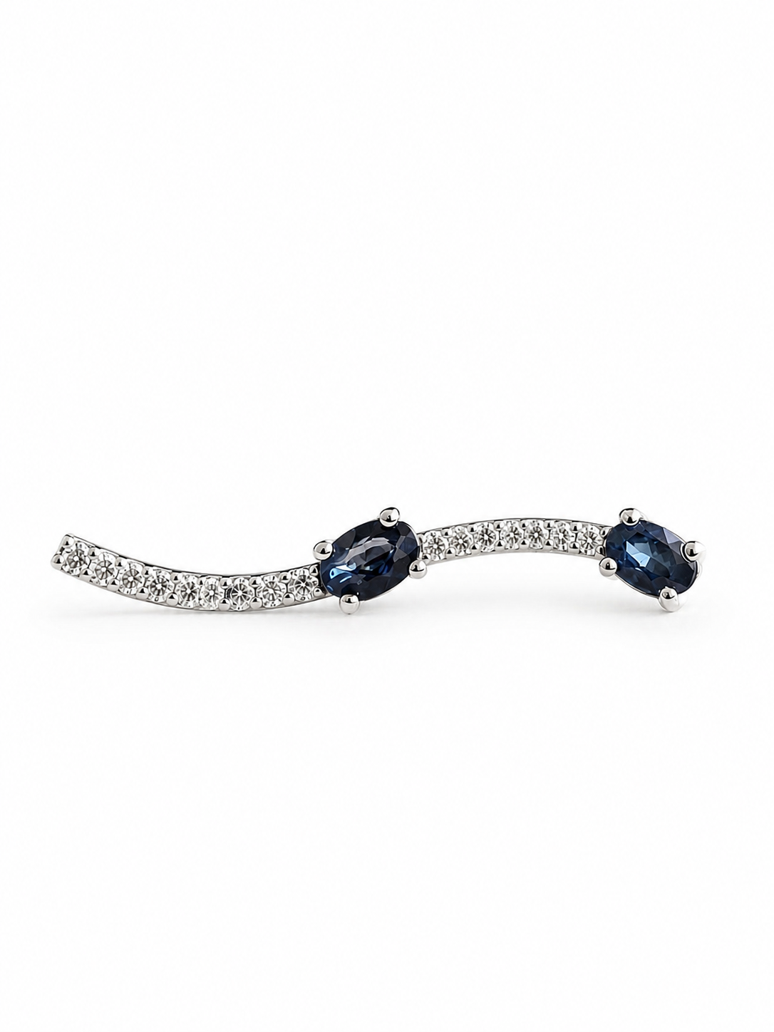Arete de zafiro con diamantes naturales en oro 14k
