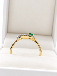 Anillo de esmeralda mini con diamantes naturales en oro 14k