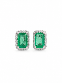 Aretes de esmeralda con halo de diamantes oro 14k blanco