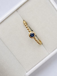 Anillo de zafiro natural en oro amarillo 14k