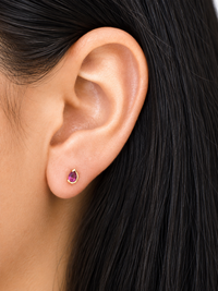 Arete mini gota Turmalina Rosa medio biselado en oro 14k
