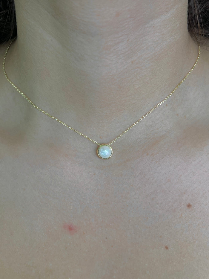 Gargantilla con dije de perla