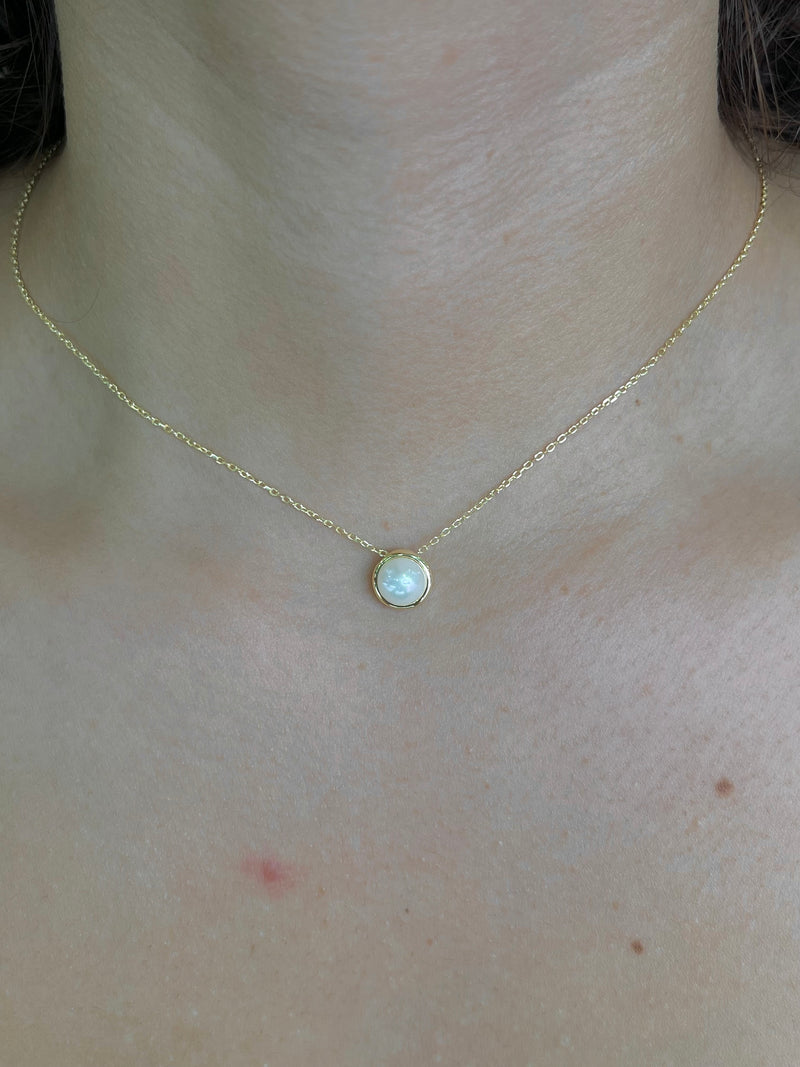 Gargantilla con dije de perla