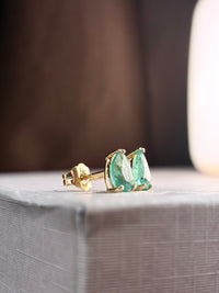 Arete de gota esmeralda en oro 14k