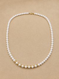 Collar de perla con broche oro 10k y bolitas gold filled