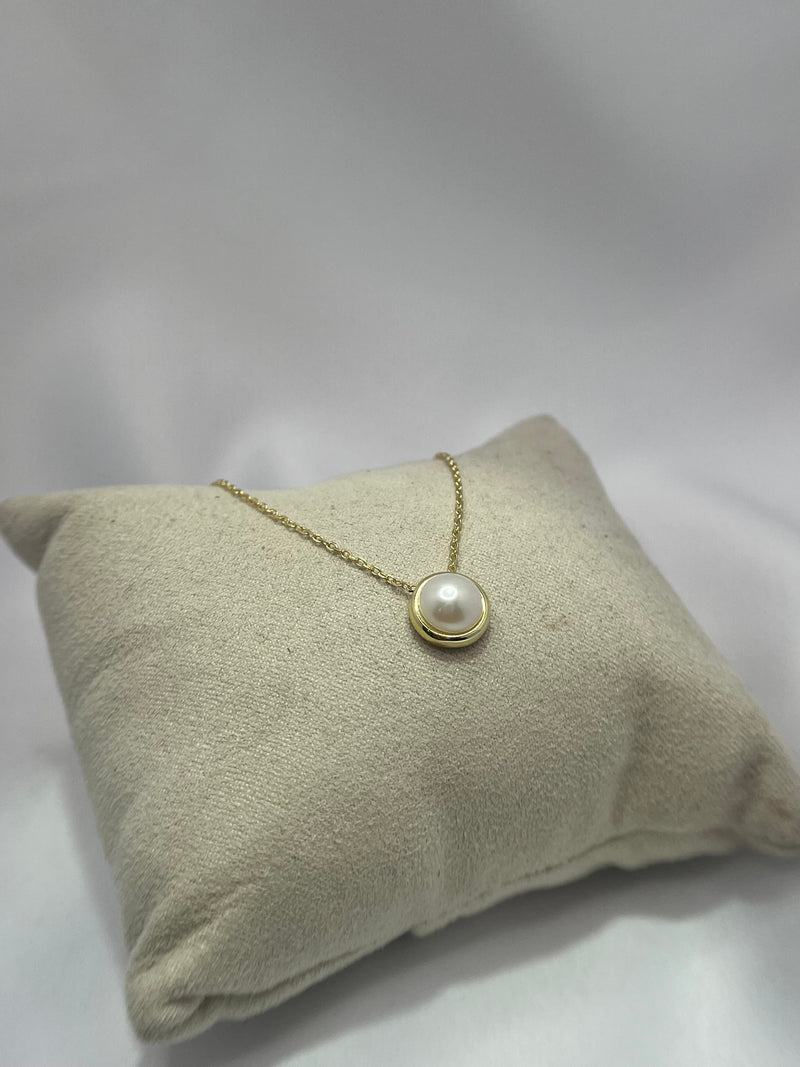 Gargantilla con dije de perla