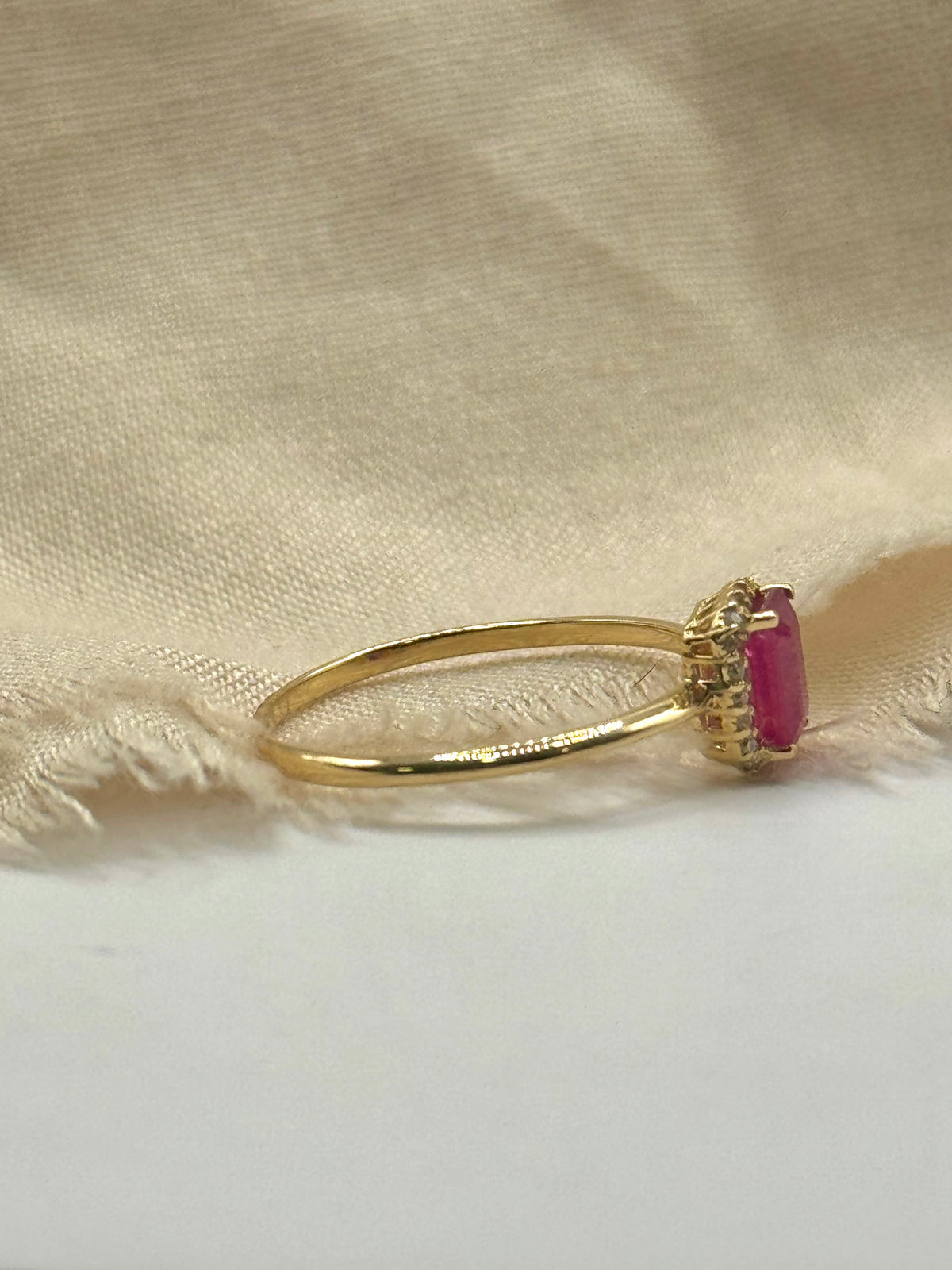 Anillo oro rubí oro 14k