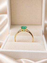 Anillo de esmeralda en oro 14k