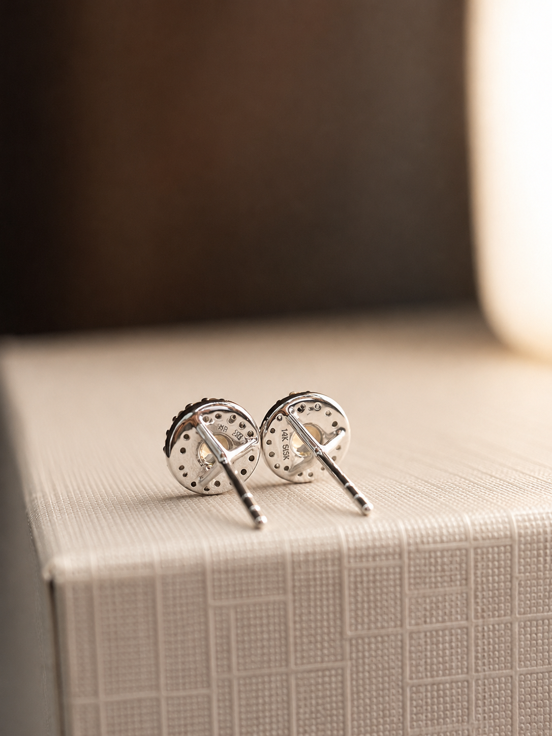 Aretes de citrino con halo de diamantes en oro 14k