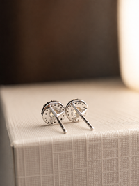 Aretes de citrino con halo de diamantes en oro 14k