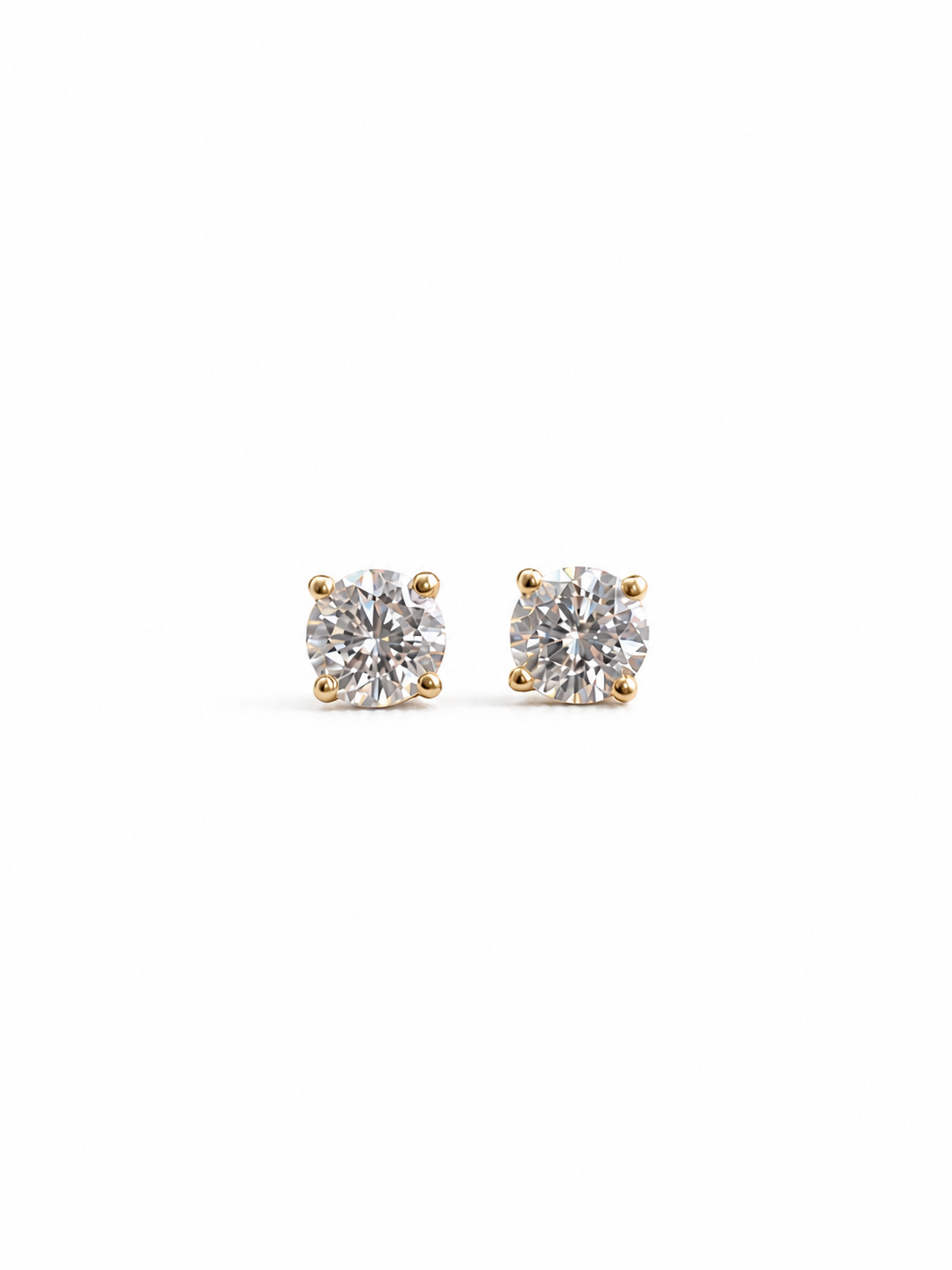 Arates mini diamante natural en oro 14k