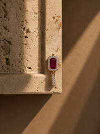 Dije de rubí con diamantes naturales en oro de 14k