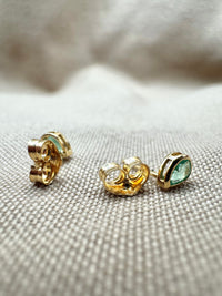 Arete gota de esmeralda