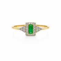 Anillo de esmeralda con diamantes naturales en oro 14k