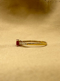 Anillo Rubí y diamantes
