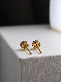 Aretes de diamantes naturales en oro 10k