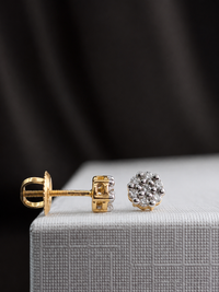 Aretes de diamantes naturales en oro 10k