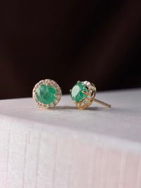 Aretes de esmeralda con halo de diamantes oro 14k