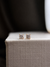 Arates mini diamante natural en oro 14k