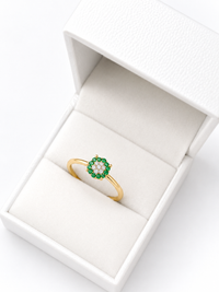 Anillo de esmeraldas con diamantes naturales en oro 14k