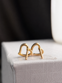 Arete corazón con diamantes naturales en oro 14k