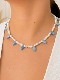 Collar de perla natural y  ópalo azul con broche de oro 10k
