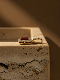 Dije de rubí con diamantes naturales en oro de 14k