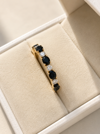 Anillo de zafiro con diamantes naturales en oro 10k