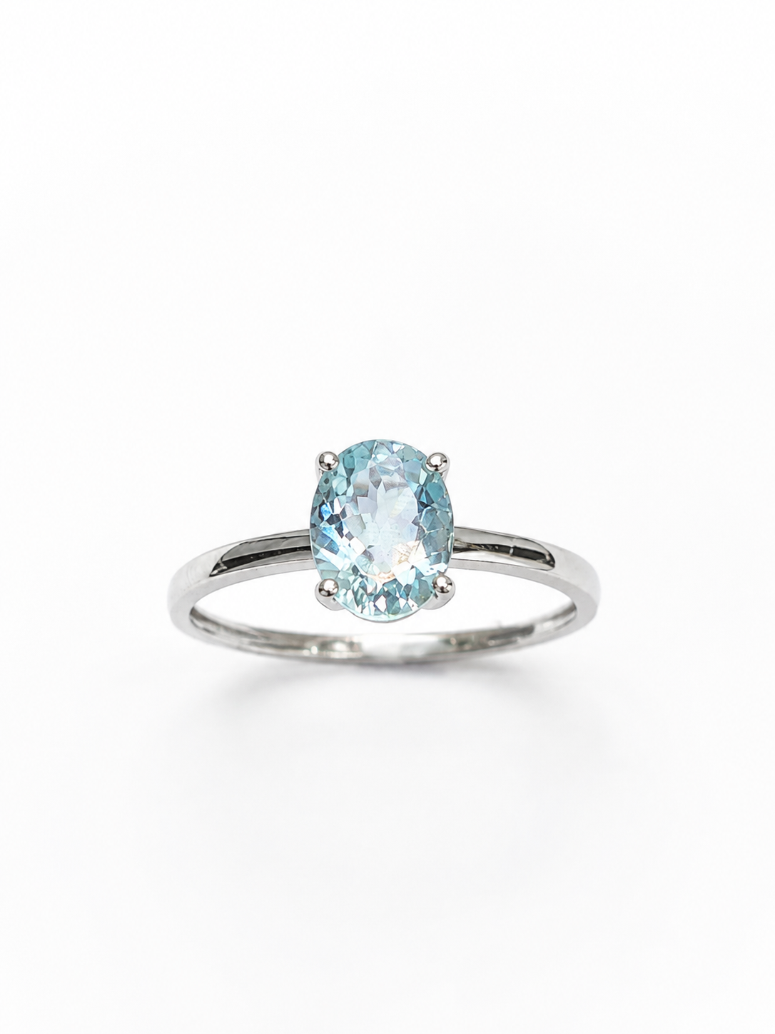 Anillo aguamarina oval en oro 14k