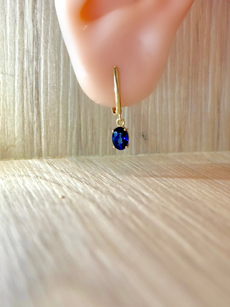Arete zafiro en oro 14k