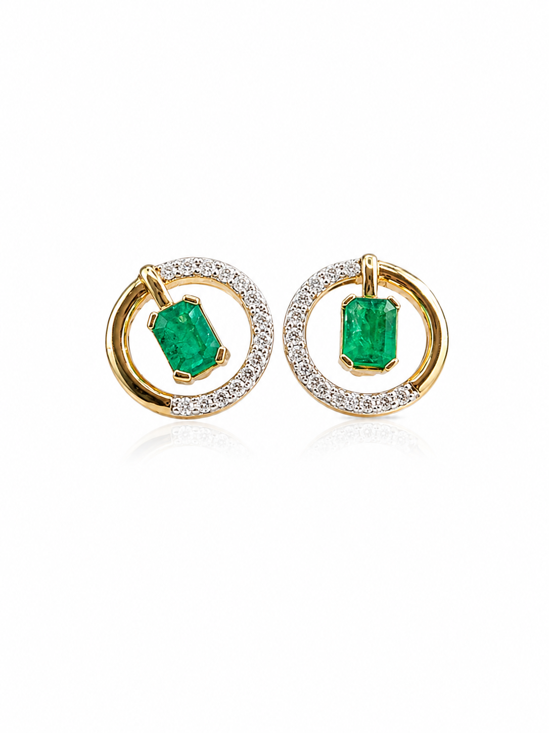 Arete mini esmeralda con diamantes naturales en oro 14k