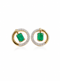 Arete mini esmeralda con diamantes naturales en oro 14k