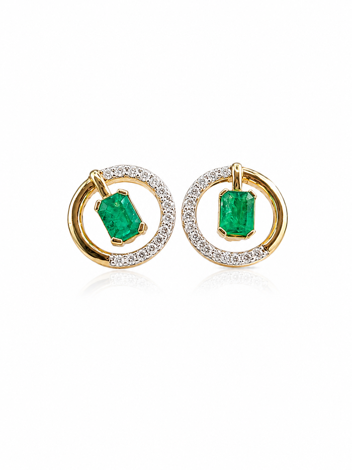 Arete mini esmeralda con diamantes naturales en oro 14k