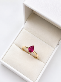 Anillo de rubi en gota oro 14k
