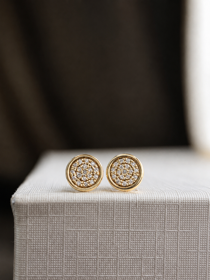 Aretes circular de diamantes en oro 10k