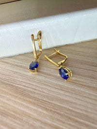 Arete zafiro en oro 14k
