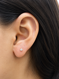 Aretes mini diamante natural en oro 14k