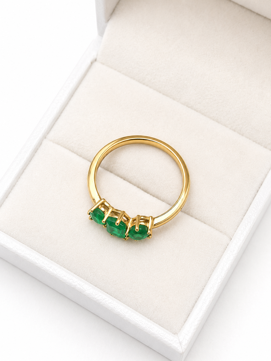 Anillo de esmeralda natural en oro 14k