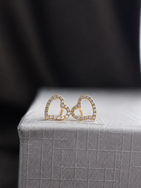 Arete corazón con diamantes naturales en oro 14k