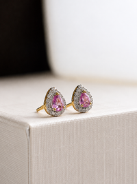 Arete gota Turmalina Rosa con halo de diamantes en oro 14k