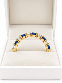Anillo de zafiro con diamantes naturales en oro 14k