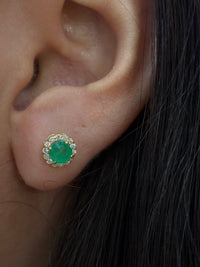 Aretes de esmeralda con halo de diamantes oro 14k