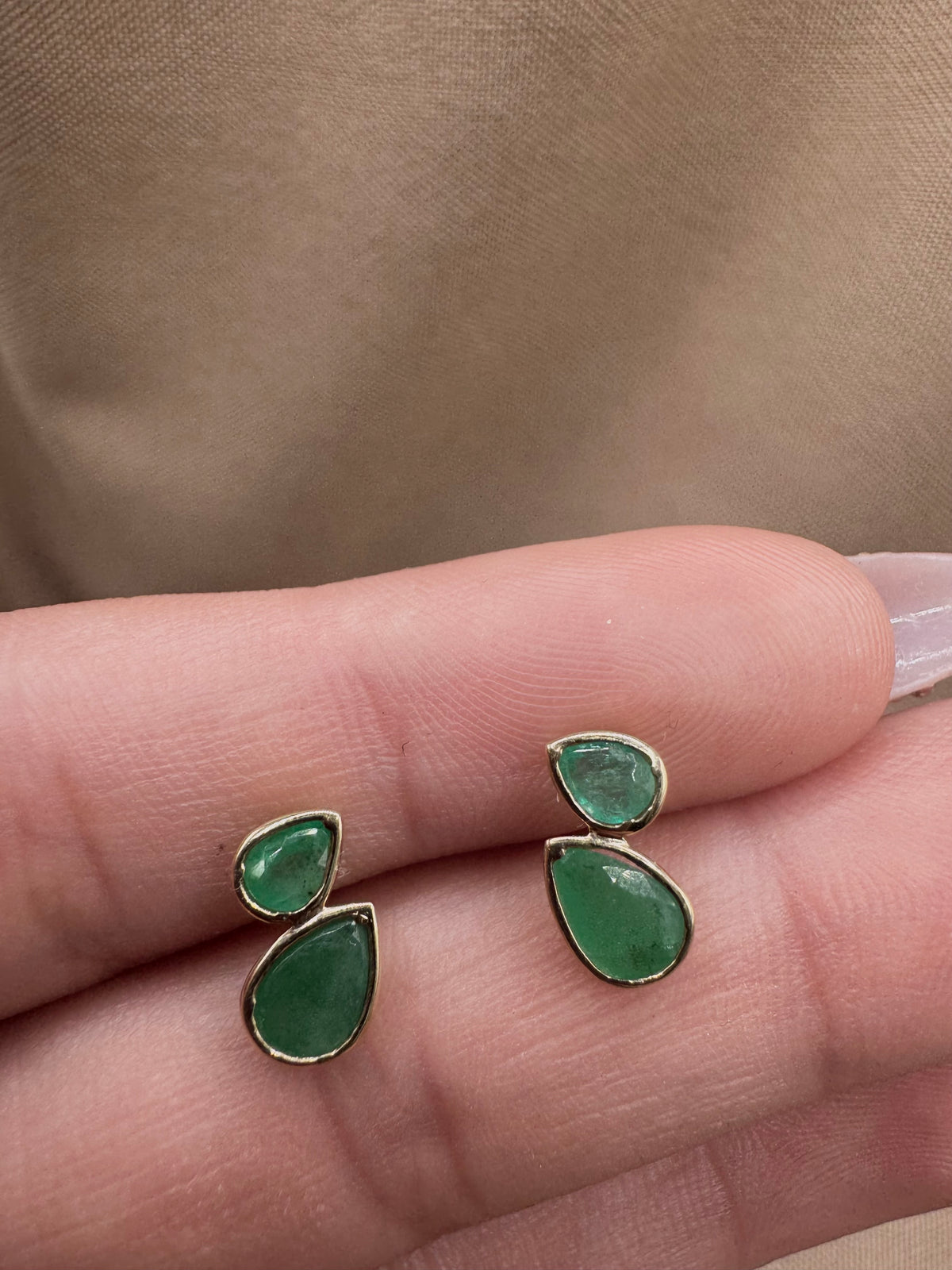 Arete de 2 gotas Esmeralda