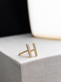 Aretes de palito con diamantes naturales en oro 10k