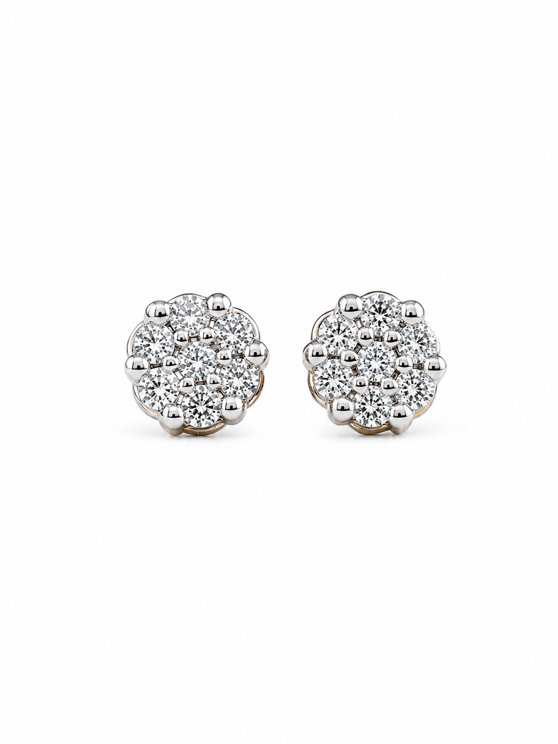 Aretes de diamantes naturales en oro 10k