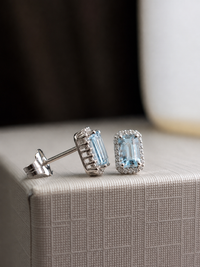 Aretes de aguamarina con halo de diamantes en oro 14k
