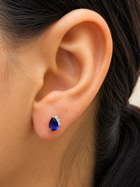 Arete gitano de zafiro con 3 mini diamantes en oro 14k